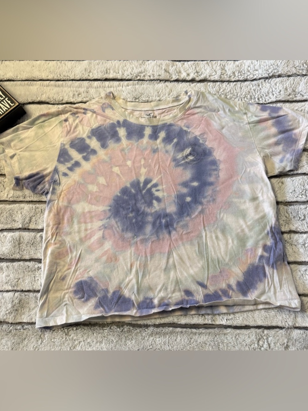 Hollister Cream and Light Blue Tie-Dye Tee